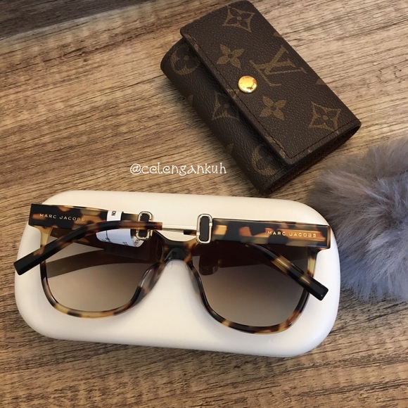 Marc Jacobs Round Square Sunglasses New - Picture 4 of 4